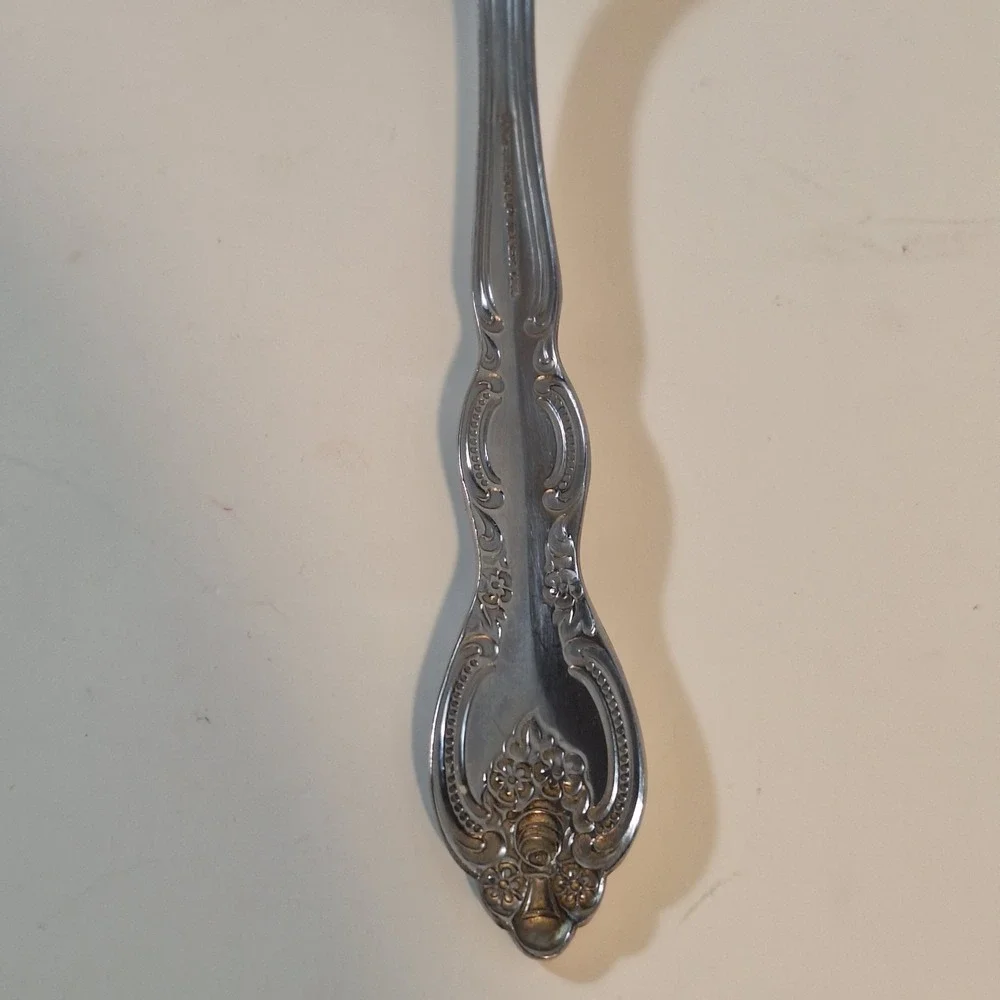 Vintage IMPERIAL International Stainless Serving Ware EARLY SPRING Spoon‎